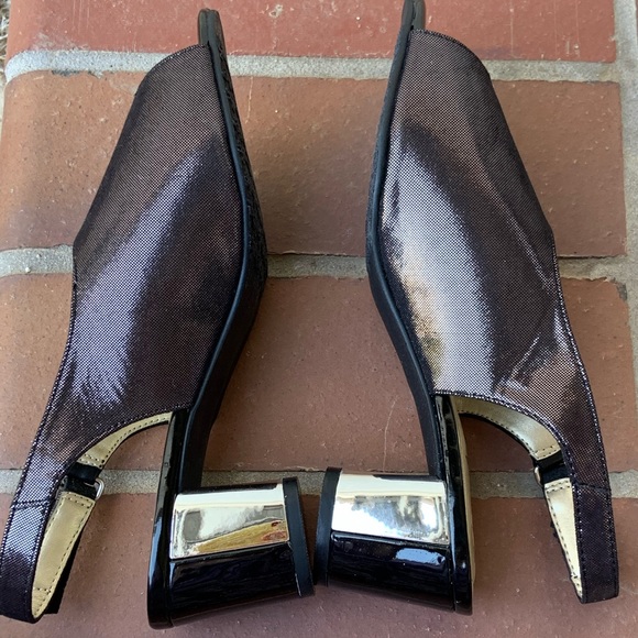 Soft Styles by Hush Puppies Black Slingback Shoes - Picture 4 of 9